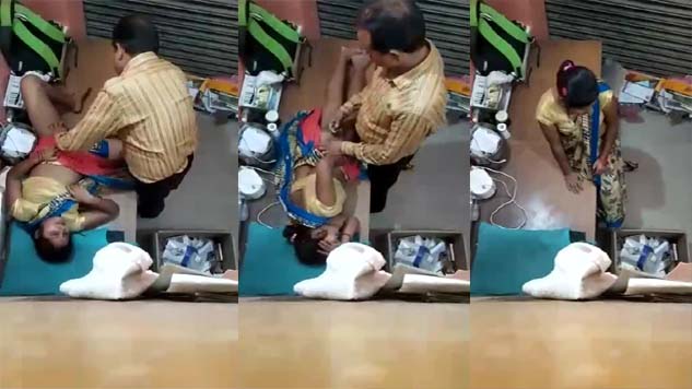 masaladesi Tharki Old Doctor fingering pussy of Village bhabhi dehati sex mms