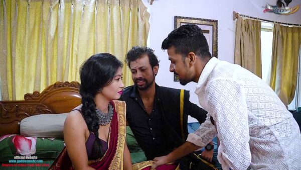 Desi Girlfriend Threesome Sex -2024 – Goddesmahi Desi Porn Video aagmaal