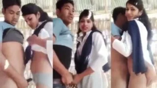 Indian New Porn Videos desi school girl and boy fucking in public park