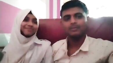 Fsiblog New desi viral sex mms boy sucking his teen Muslim GF boobs