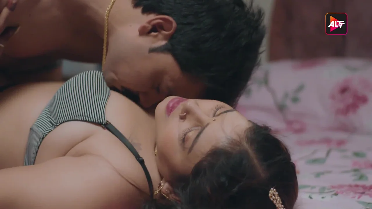 Ghoonghat Ki Aad Mein 2024 AltBalaji App Hindi XXX Web Series Ep 3