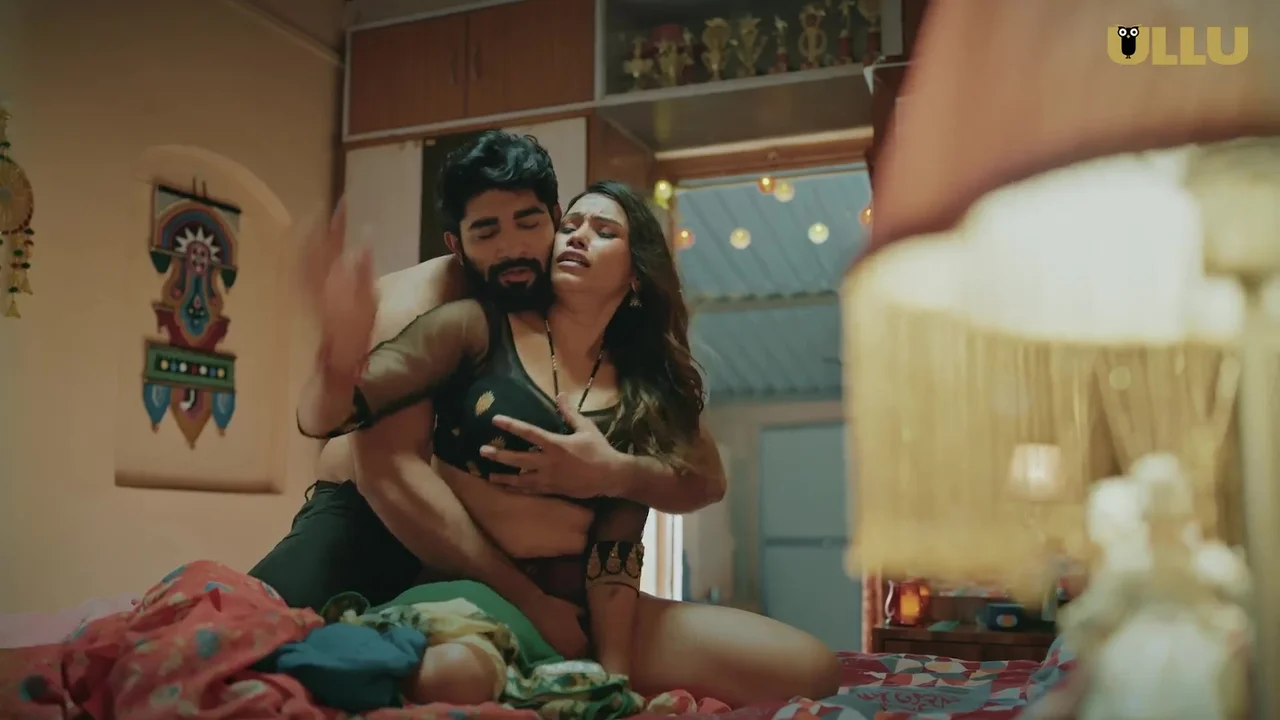 Mere Angane Mein 2025 Ullu App Hindi XXX Web Series Ep 1