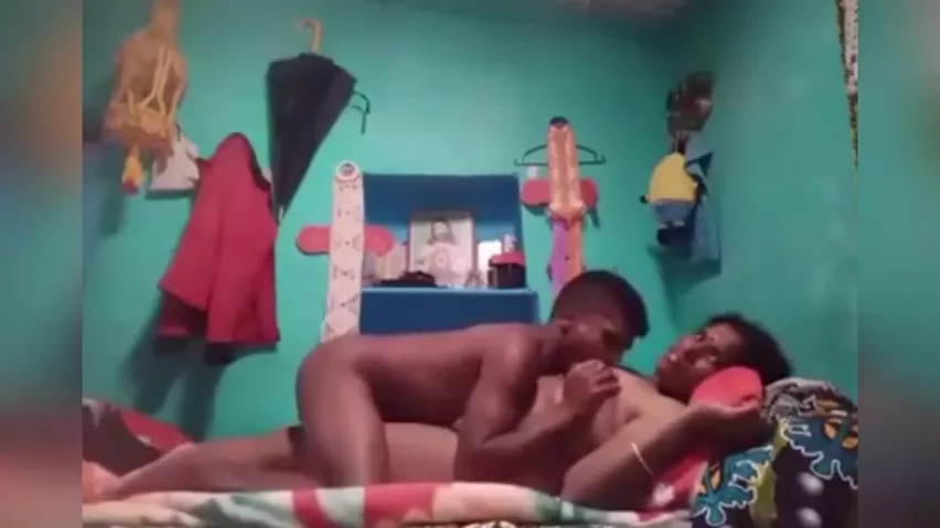 Indian Mms XXX Porn Kerala mallu milf mother and stepson incest sex while her husband is working