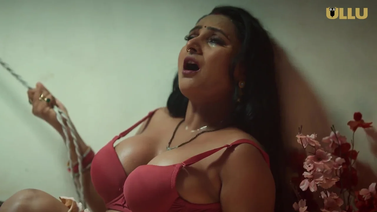 Meri Mummy Ki Dost EP1 Ullu Hindi Hot Web Series 2025