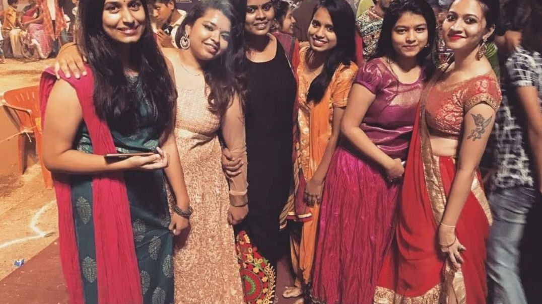 Fsiblog Latest Viral Leaked MMS Hostel girls nude fucking and blowjob with friends